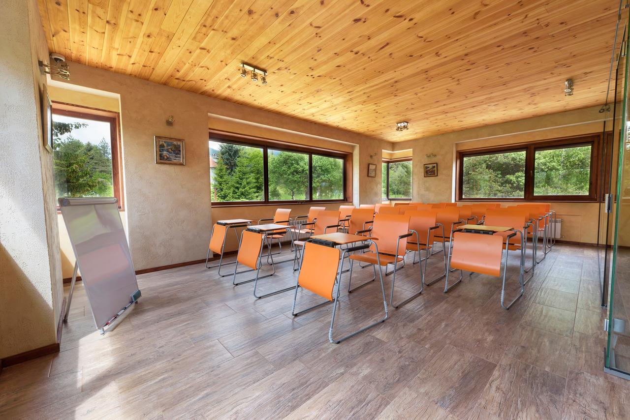 Pinus With Private Jacuzzi & Phyto-sauna Retreat Zheleznitsa